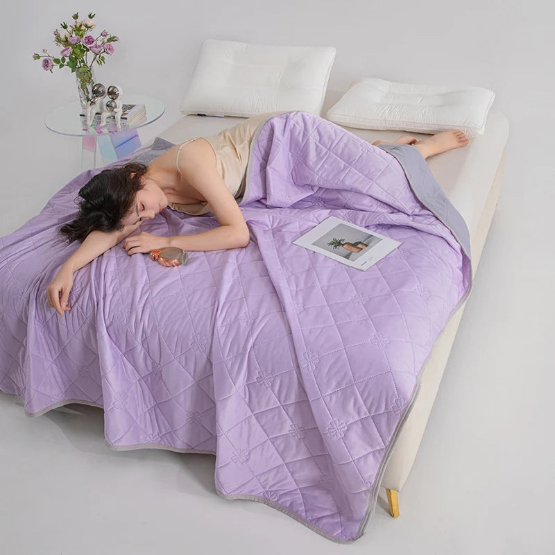 Cooling Comforter Lightweight