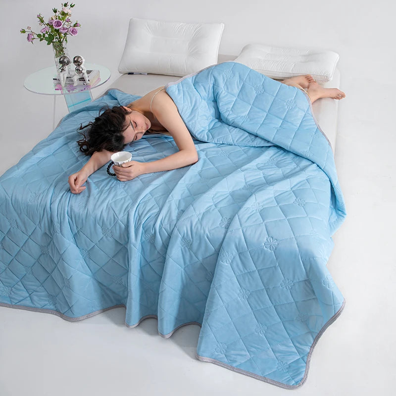 Cooling Comforter Lightweight